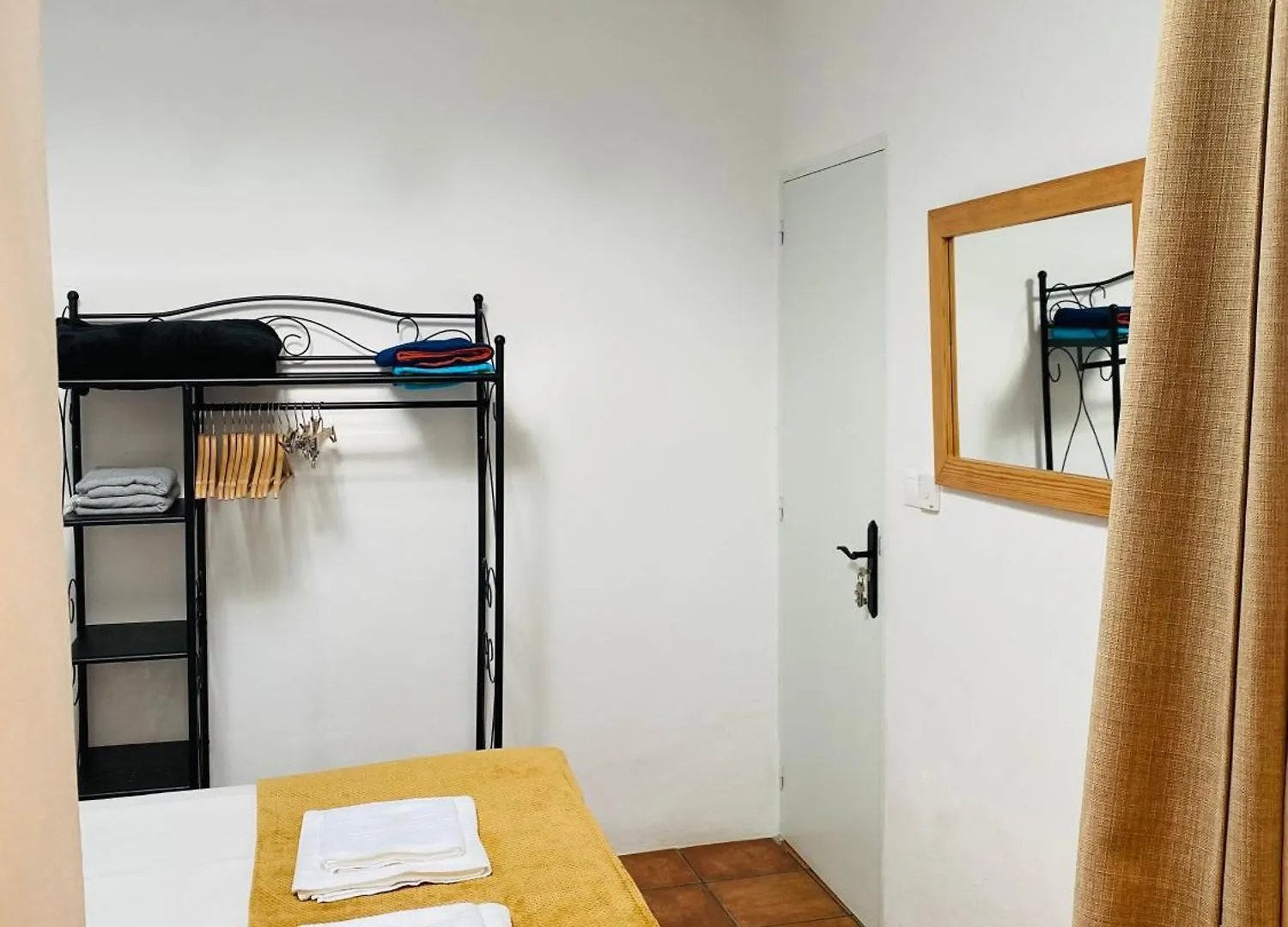 טורוקס Room With Bathroom In Private House Casa Mar 0*,
